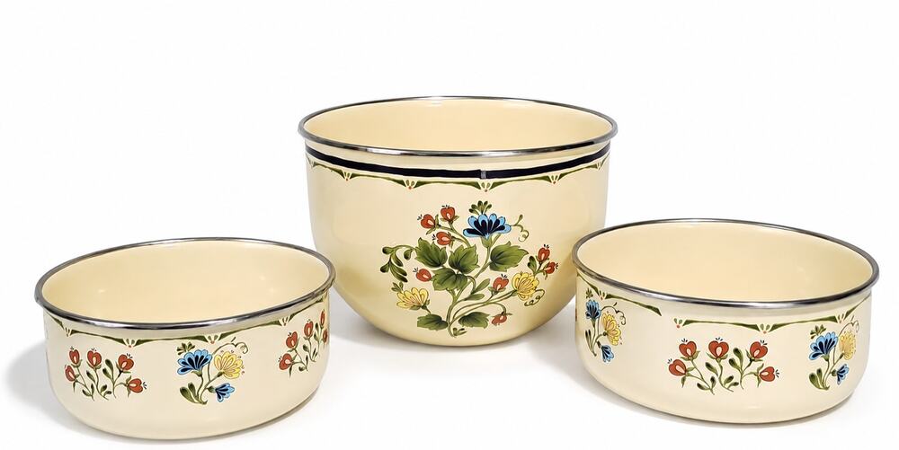 Set of Three Vintage Kobe Enamel Mixing Bowls Floral Motif Cottagecore